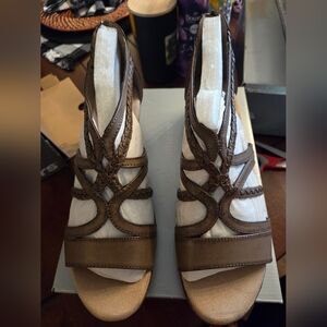 Cloudwalkers by Avenue Womens Shoes Size 13 NWT